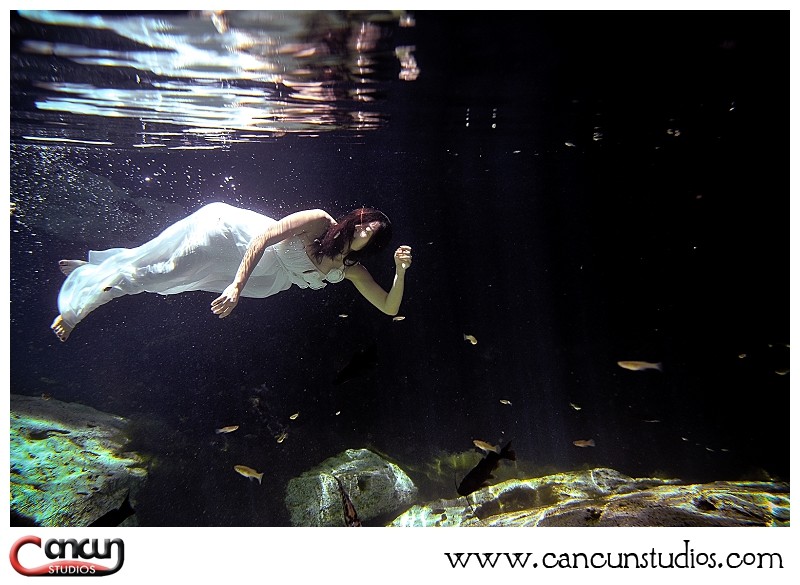 Underwater Trash The Dress Cancun