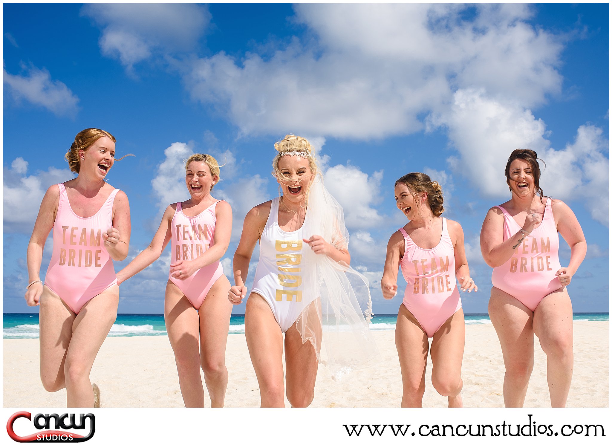Cancun Bachelorette Photo Session